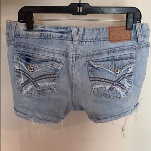 Amethyst light faded/distressed jean shorts